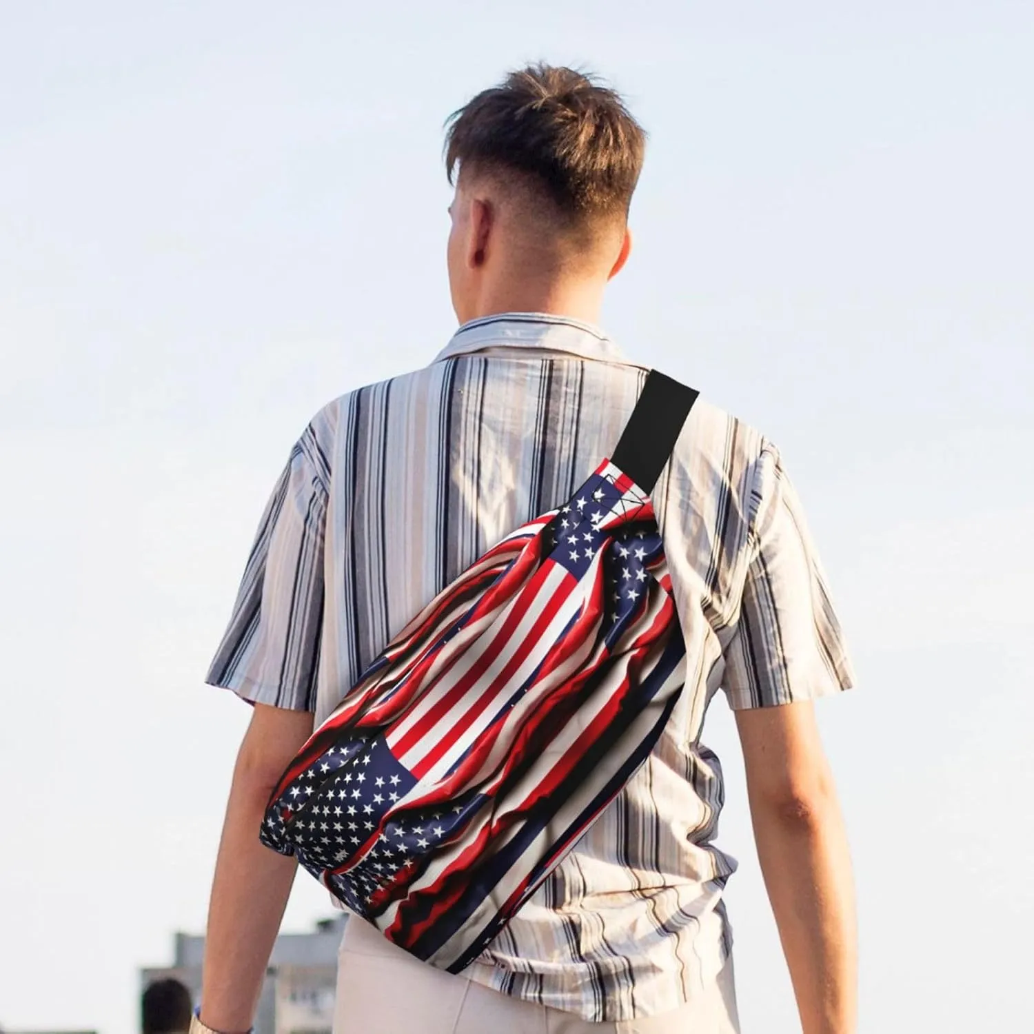American Flag Multi-Purpose Fanny Pack and Crossbody Bag - High Capacity with Zipper Pockets, Ideal for Men and Women