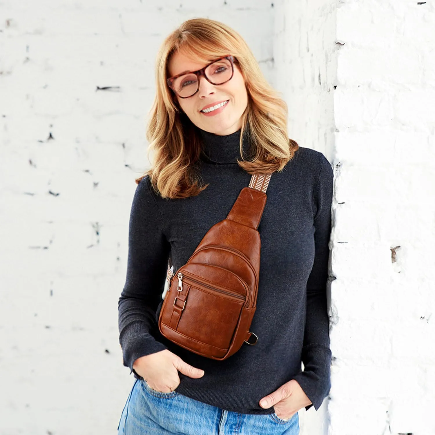 Crossbody Bags for Women Sling Bag Crossbody Fanny Pack Chest Bag Sling Backpack Daypack Travel Purse Anti Theft,Vegan Faux Leather - Brown