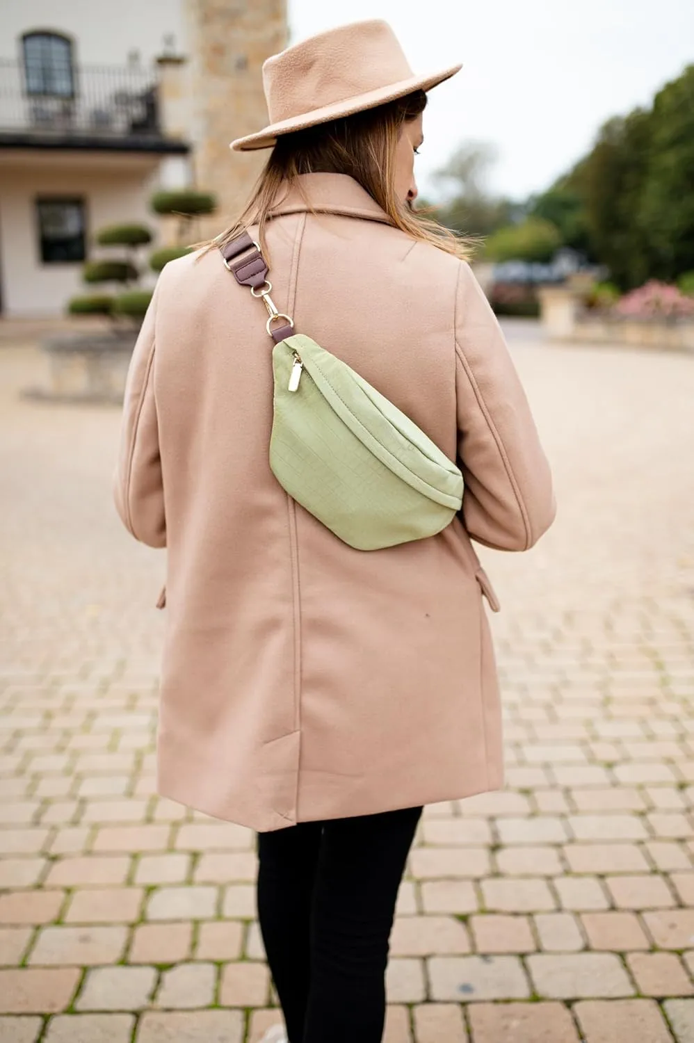 Cute Fanny Packs for Women，Waist Belt Bag Purse for Women. Vegan Leather Women's Fanny Pack