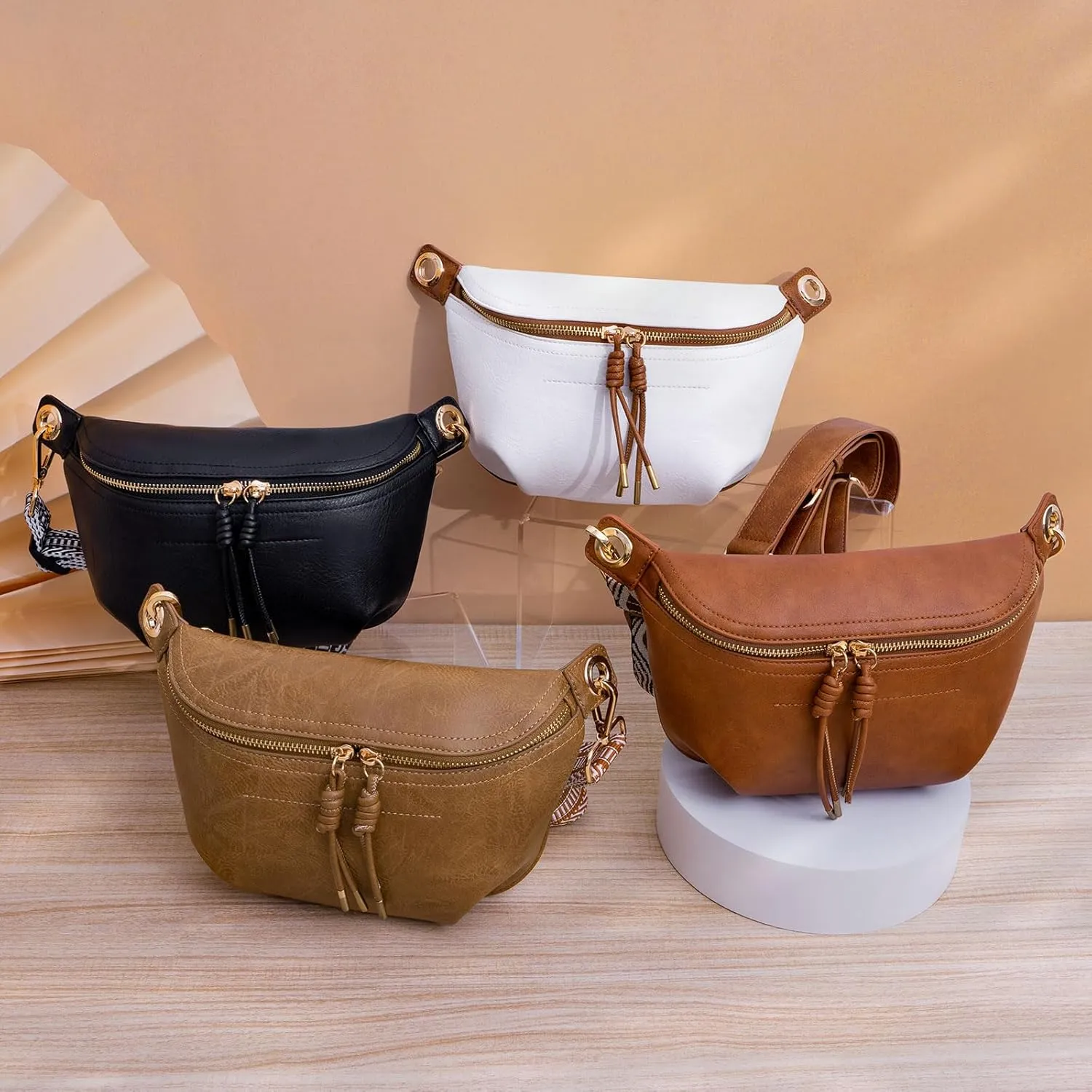 Fanny Pack Crossbody Bags for Women Vegan Leather Belt Bag Waist Pack Causal Chest Bum Bag With 2 Straps Black
