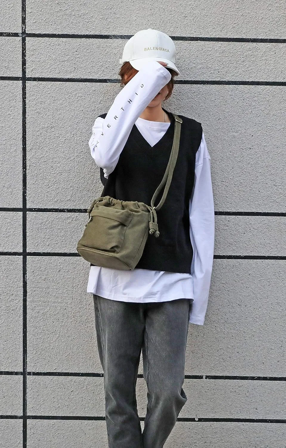 Jeelow Small Canvas Crescent Tote Handbag Mini Crossbody Cellphone Sling Bag Purses With Adjustable Strap & Zipper