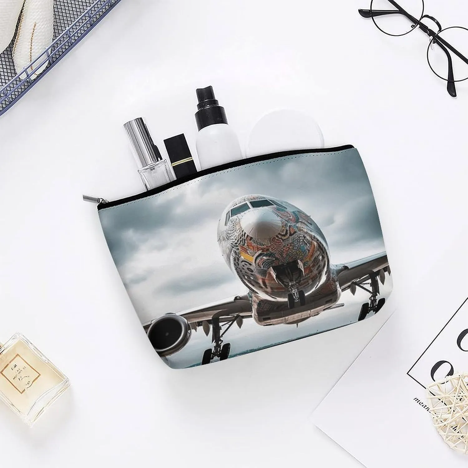 Large Capacity Makeup Bags for Women Portable Leather with Zipper Travelling Makeup Bag Airplane Art Printed