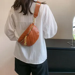 Leather Chest Bag for Women, Chain Belt Bag Fanny Pack Purse Fashionable Crossbody Waist Bags Handbag for Everyday Use Trip Walking Hiking