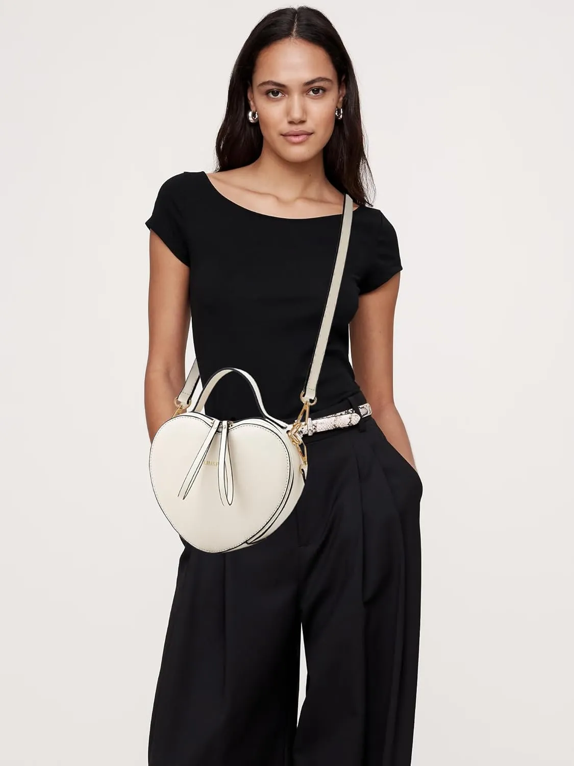 Makes Small Sling Bag for Women, Vegan Leather Fanny Pack Crossbody Bags for Women, Chest Bag With Wide Strap