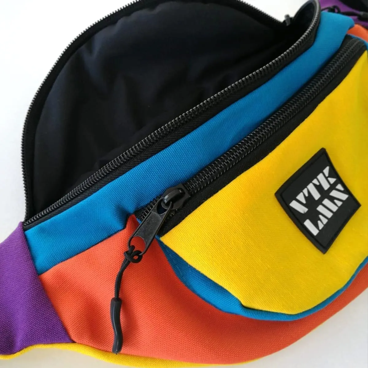 Vatkalimon Colourful Fanny Packs - Fanny Packs for Women, Sling For Men, Unisex Belt Bag for Walking, Travel Essentials, Stylish Bum Bags for Hiking, Running & Daily Use