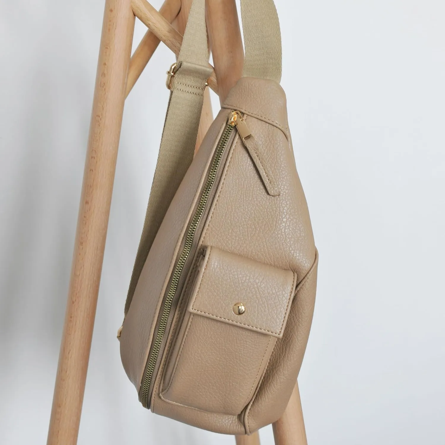 Women's Sling Bag Vegan Leather Fanny Packs Crossbody bag with Adjustable Shoulder Strap Chest Bag for Travel (Nude)