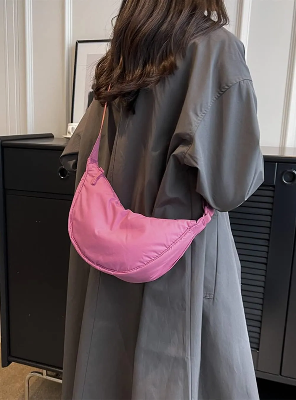 YIKOEE Crescent Bag for Women Men Small Sling Crossbody Bag with Half Moon Shape